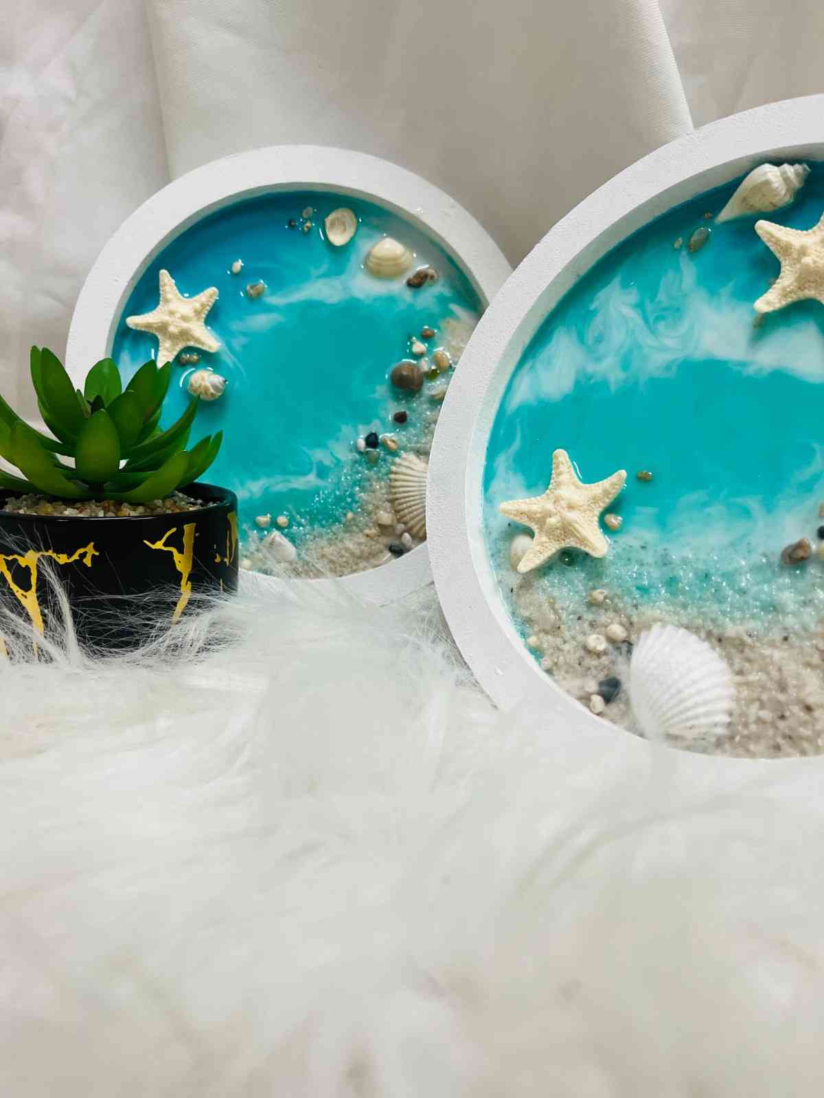 RESIN DECORS